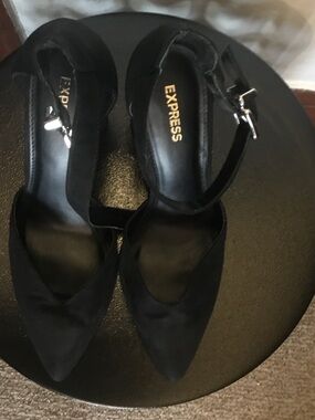 Express Black Pointed D'Orsay Flats with Ankle Strap